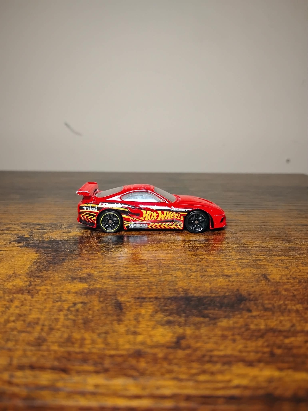 Hot Wheels 2012 Toyota Supra